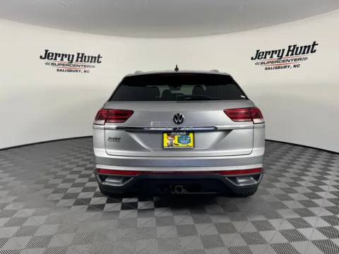 More photos of 2022 Volkswagen Atlas Cross Sport 3.6L V6 SE w/Technology at Jerry Hunt Supercenter - Salisbury, NC
