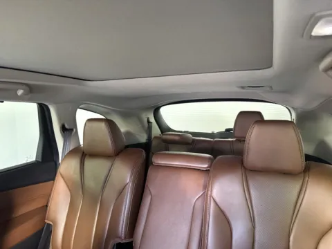 More photos of 2024 Acura MDX Technology at Jerry Hunt Supercenter - Salisbury, NC