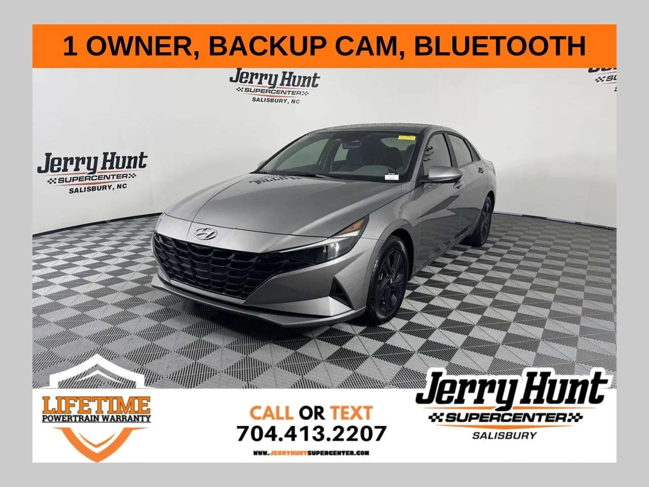 2022 Hyundai Elantra SEL's photo