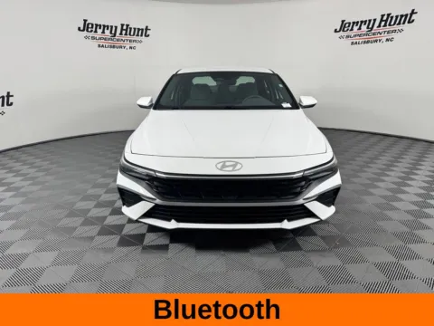 More photos of 2024 Hyundai Elantra SEL at Jerry Hunt Supercenter - Salisbury, NC