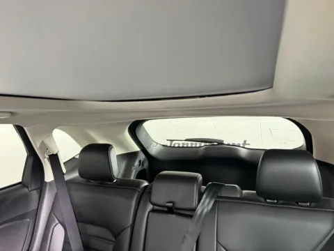 More photos of 2024 Ford Edge SEL at Jerry Hunt Supercenter - Salisbury, NC