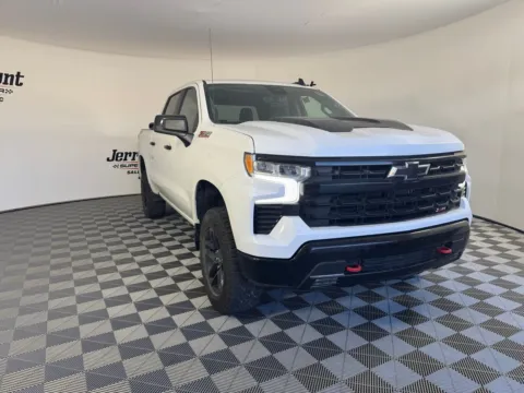 More photos of 2023 Chevrolet Silverado 1500 LT Trail Boss at Jerry Hunt Supercenter - Salisbury, NC