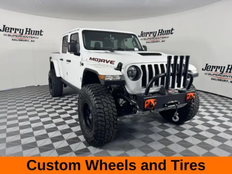 More photos of 2023 Jeep Gladiator Mojave at Jerry Hunt Supercenter - Salisbury, NC