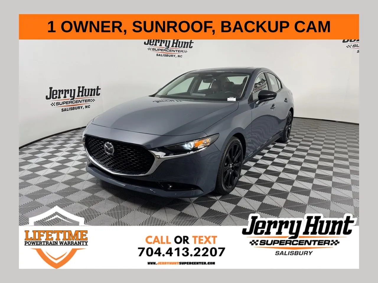 2025 Mazda Mazda3 Carbon Edition's photo