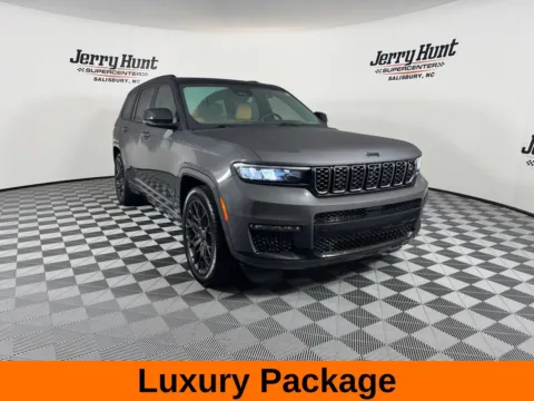 More photos of 2023 Jeep Grand Cherokee L Summit at Jerry Hunt Supercenter - Salisbury, NC