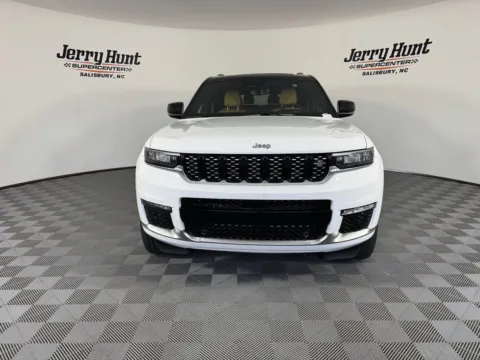 More photos of 2023 Jeep Grand Cherokee L Summit at Jerry Hunt Supercenter - Salisbury, NC