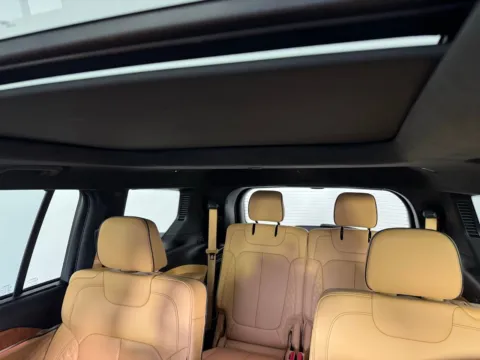 More photos of 2023 Jeep Grand Cherokee L Summit at Jerry Hunt Supercenter - Salisbury, NC