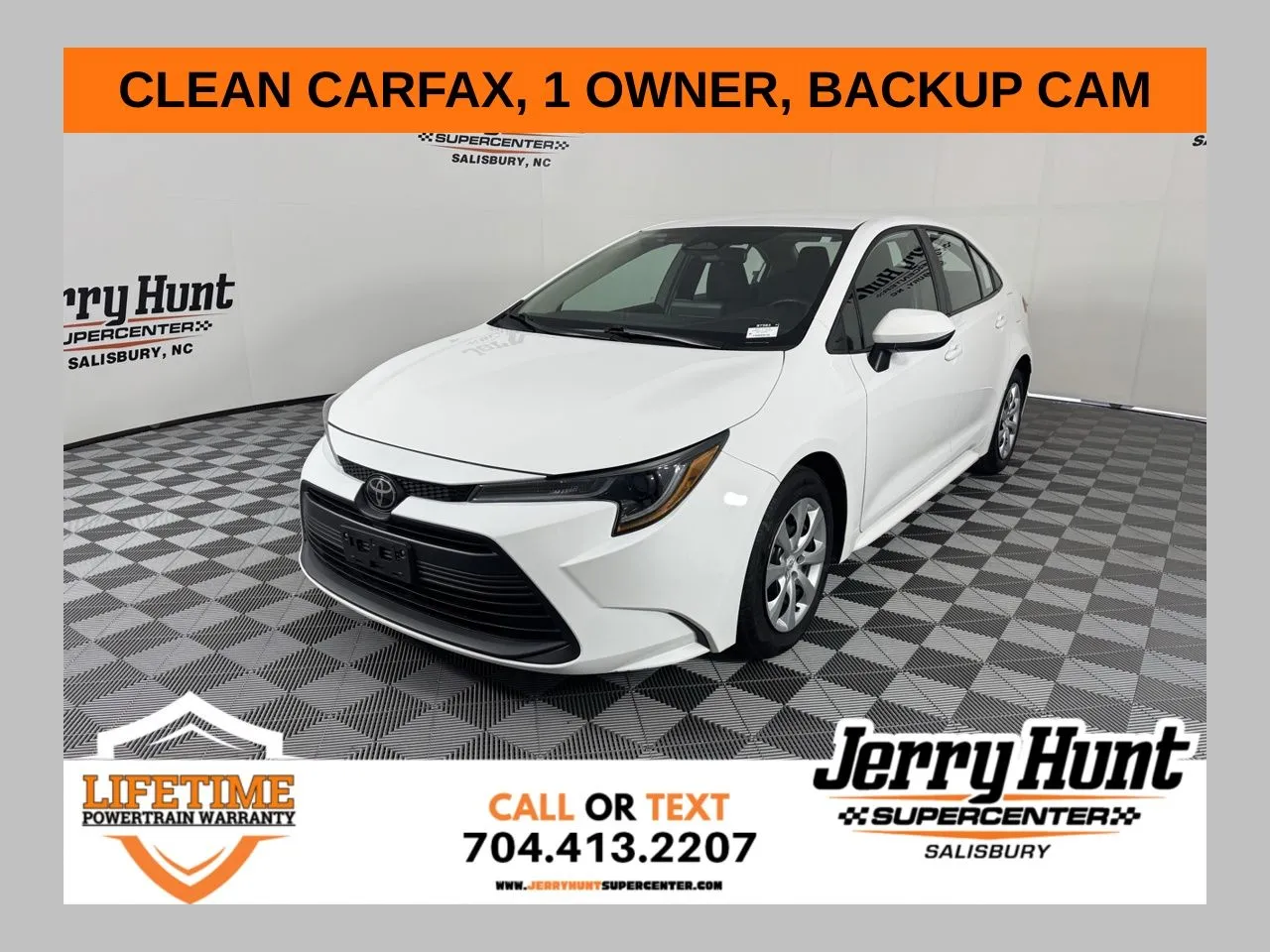 2024 Toyota Corolla LE's photo