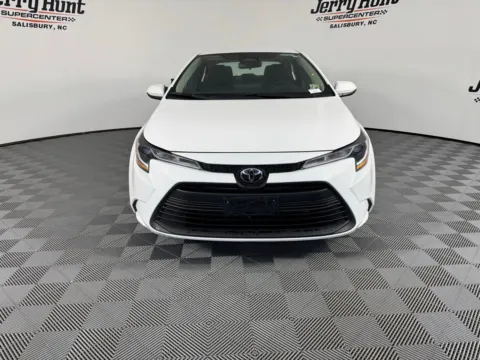 More photos of 2024 Toyota Corolla LE at Jerry Hunt Supercenter - Salisbury, NC