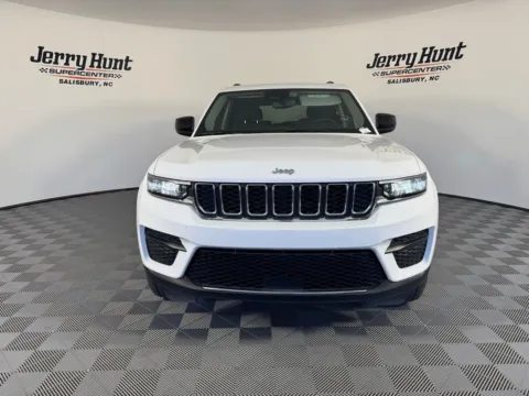 More photos of 2023 Jeep Grand Cherokee Laredo at Jerry Hunt Supercenter - Salisbury, NC