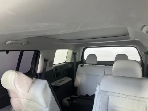 More photos of 2025 Hyundai Santa Fe Calligraphy at Jerry Hunt Supercenter - Salisbury, NC