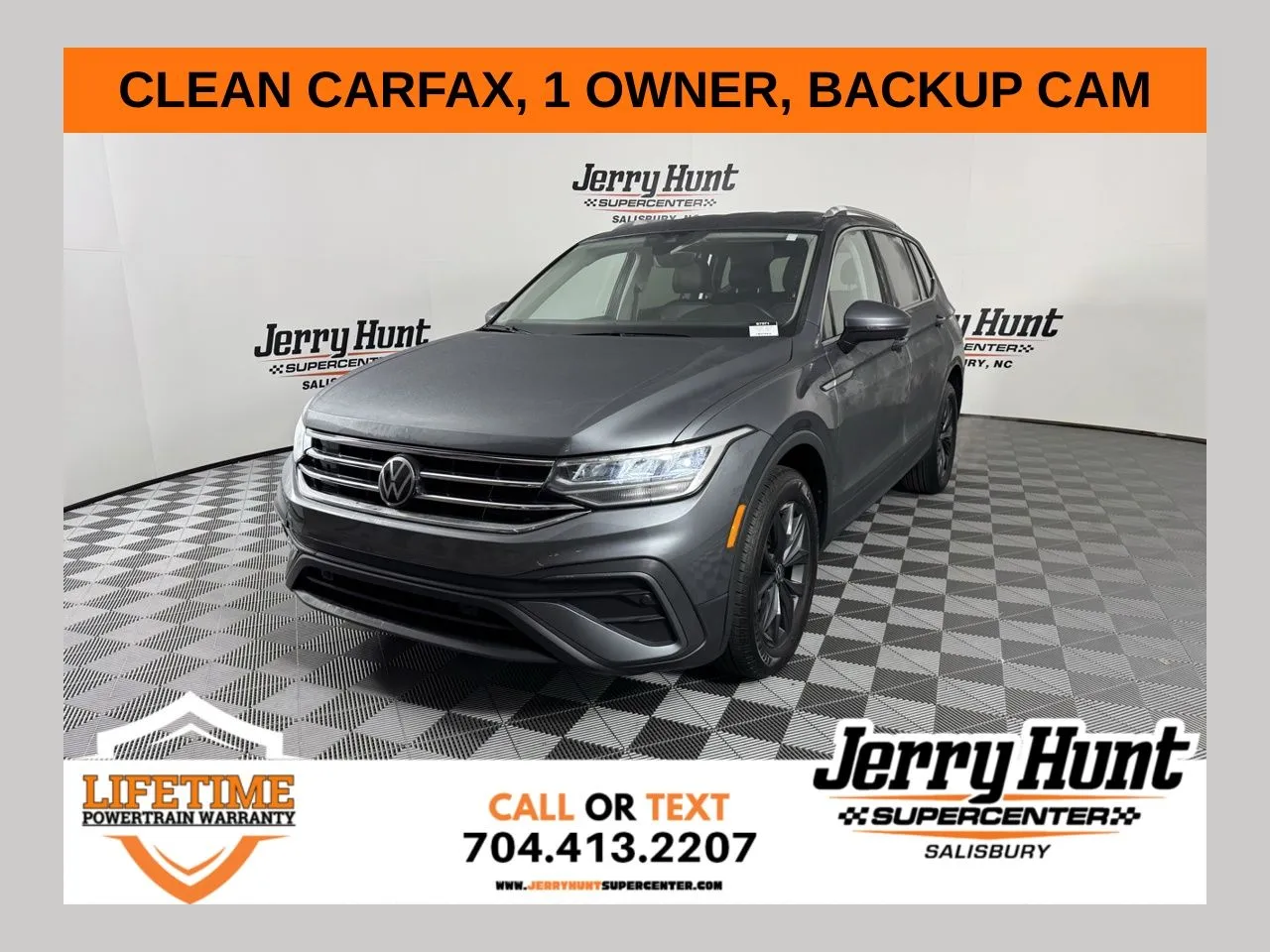 2024 Volkswagen Tiguan SE's photo
