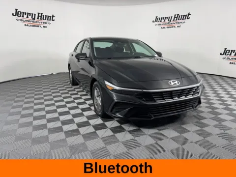 More photos of 2025 Hyundai Elantra SE at Jerry Hunt Supercenter - Salisbury, NC