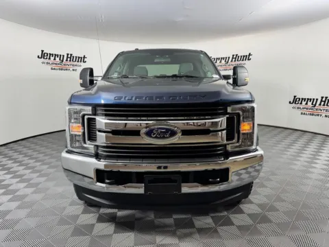 More photos of 2019 Ford F-250SD XL at Jerry Hunt Supercenter - Salisbury, NC