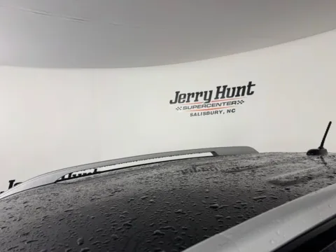 More photos of 2023 Hyundai Venue Limited at Jerry Hunt Supercenter - Salisbury, NC
