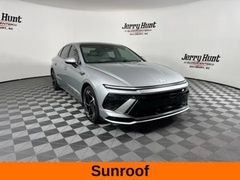 More photos of 2024 Hyundai Sonata SEL at Jerry Hunt Supercenter - Salisbury, NC