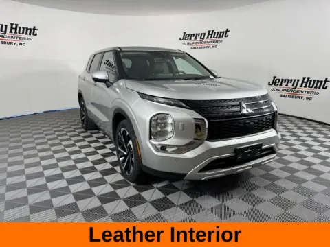 More photos of 2024 Mitsubishi Outlander SE at Jerry Hunt Supercenter - Salisbury, NC