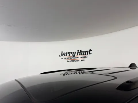More photos of 2019 Jeep Grand Cherokee Altitude at Jerry Hunt Supercenter - Salisbury, NC