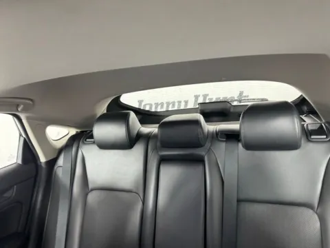 More photos of 2022 Honda Civic EX-L at Jerry Hunt Supercenter - Salisbury, NC