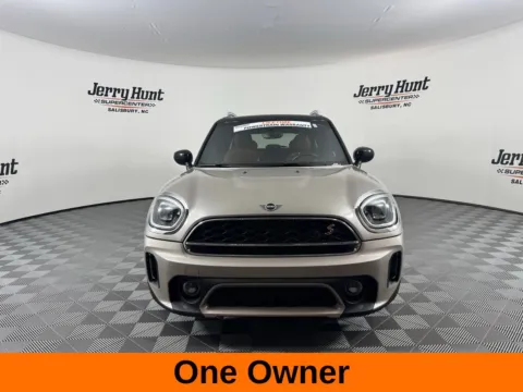 More photos of 2023 MINI Cooper S Countryman Signature at Jerry Hunt Supercenter - Salisbury, NC