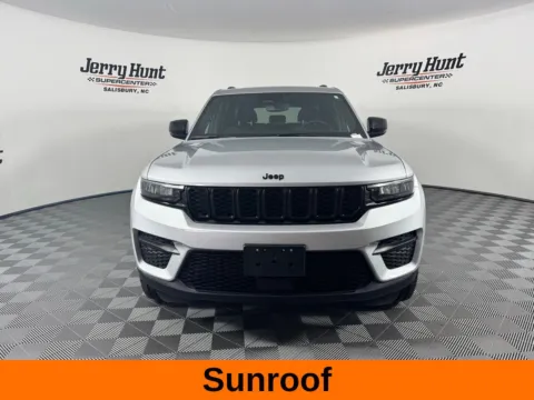 More photos of 2023 Jeep Grand Cherokee Altitude at Jerry Hunt Supercenter - Salisbury, NC
