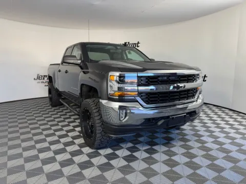 More photos of 2016 Chevrolet Silverado 1500 LT at Jerry Hunt Supercenter - Salisbury, NC