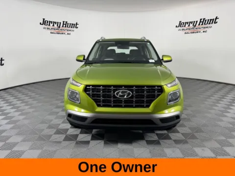 More photos of 2024 Hyundai Venue SEL at Jerry Hunt Supercenter - Salisbury, NC
