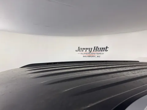 More photos of 2023 Jeep Wagoneer L Series II at Jerry Hunt Supercenter - Salisbury, NC