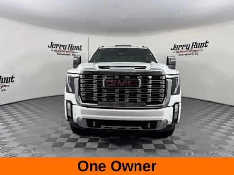 More photos of 2025 GMC Sierra 2500HD Denali at Jerry Hunt Supercenter - Salisbury, NC