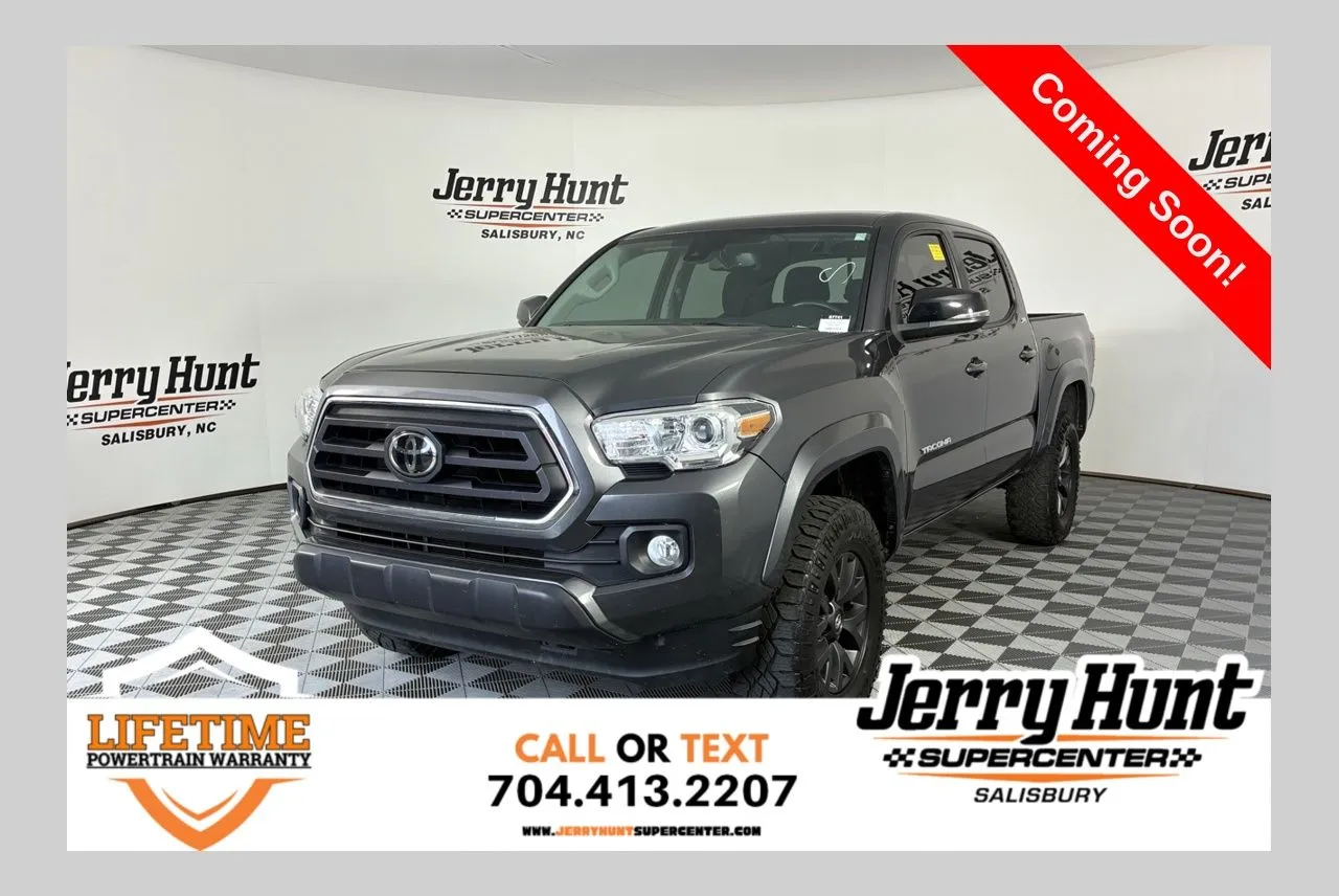 2023 Toyota Tacoma SR5's photo