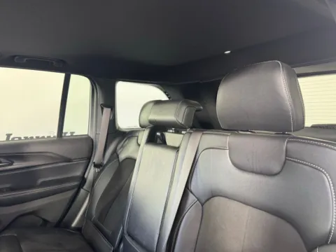 More photos of 2023 Jeep Grand Cherokee Altitude X at Jerry Hunt Supercenter - Salisbury, NC