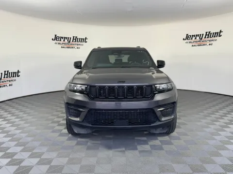 More photos of 2023 Jeep Grand Cherokee Altitude X at Jerry Hunt Supercenter - Salisbury, NC