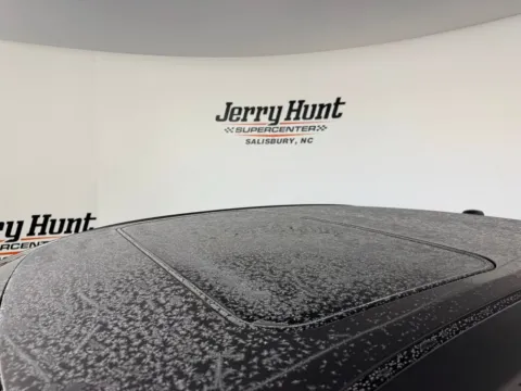 More photos of 2013 Toyota Camry XLE at Jerry Hunt Supercenter - Salisbury, NC