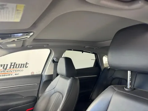 More photos of 2024 Hyundai Sonata Hybrid Limited at Jerry Hunt Supercenter - Salisbury, NC