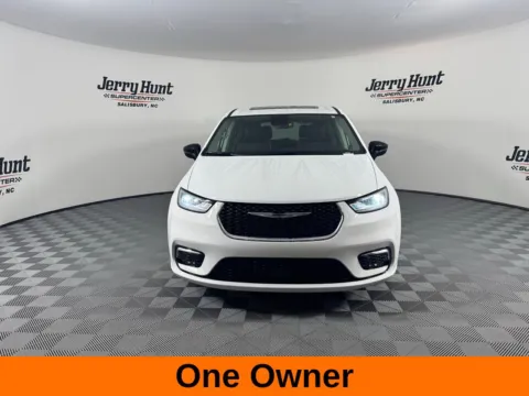 More photos of 2024 Chrysler Pacifica Limited at Jerry Hunt Supercenter - Salisbury, NC