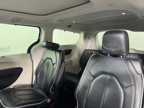 More photos of 2024 Chrysler Pacifica Limited at Jerry Hunt Supercenter - Salisbury, NC