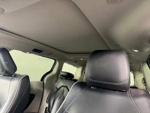 More photos of 2024 Chrysler Pacifica Limited at Jerry Hunt Supercenter - Salisbury, NC