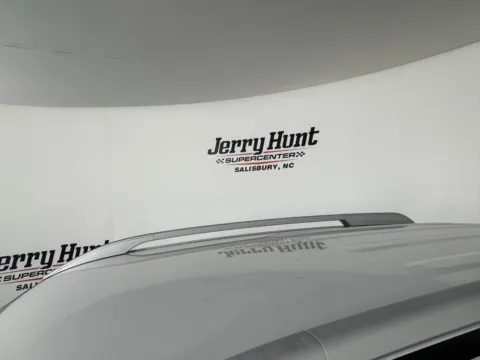 More photos of 2022 Hyundai Venue Limited at Jerry Hunt Supercenter - Salisbury, NC