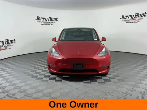 More photos of 2023 Tesla Model Y Long Range at Jerry Hunt Supercenter - Salisbury, NC