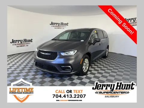 Gray 2023 Chrysler Pacifica Touring L for sale in Salisbury, NC