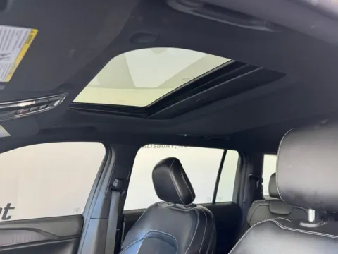 More photos of 2024 Jeep Grand Cherokee L Altitude X at Jerry Hunt Supercenter - Salisbury, NC