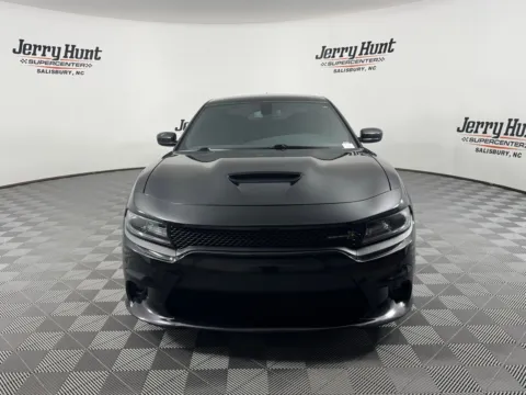 More photos of 2017 Dodge Charger R/T Scat Pack at Jerry Hunt Supercenter - Salisbury, NC