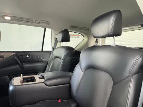 More photos of 2024 Nissan Armada SL at Jerry Hunt Supercenter - Salisbury, NC