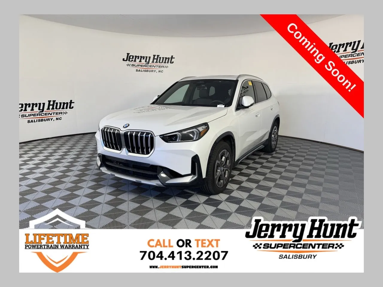 2025 BMW X1 28i's photo