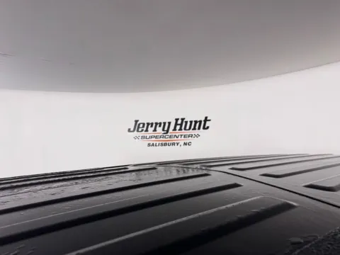 More photos of 2022 Jeep Wrangler Unlimited Rubicon at Jerry Hunt Supercenter - Salisbury, NC