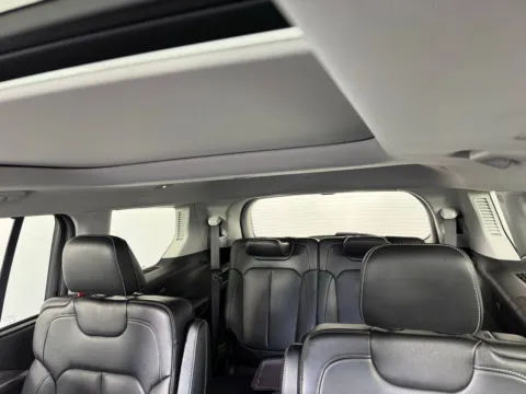 More photos of 2022 Jeep Grand Cherokee L Limited at Jerry Hunt Supercenter - Salisbury, NC