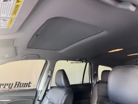 More photos of 2022 Honda Pilot Special Edition at Jerry Hunt Supercenter - Salisbury, NC