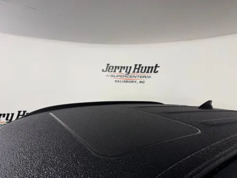 More photos of 2024 Hyundai Santa Cruz XRT at Jerry Hunt Supercenter - Salisbury, NC