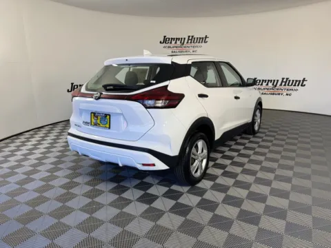 More photos of 2021 Nissan Kicks S at Jerry Hunt Supercenter - Salisbury, NC