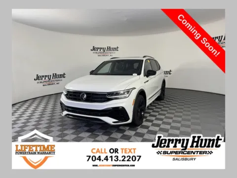 White 2024 Volkswagen Tiguan 2.0T SE R-Line Black for sale in Salisbury, NC